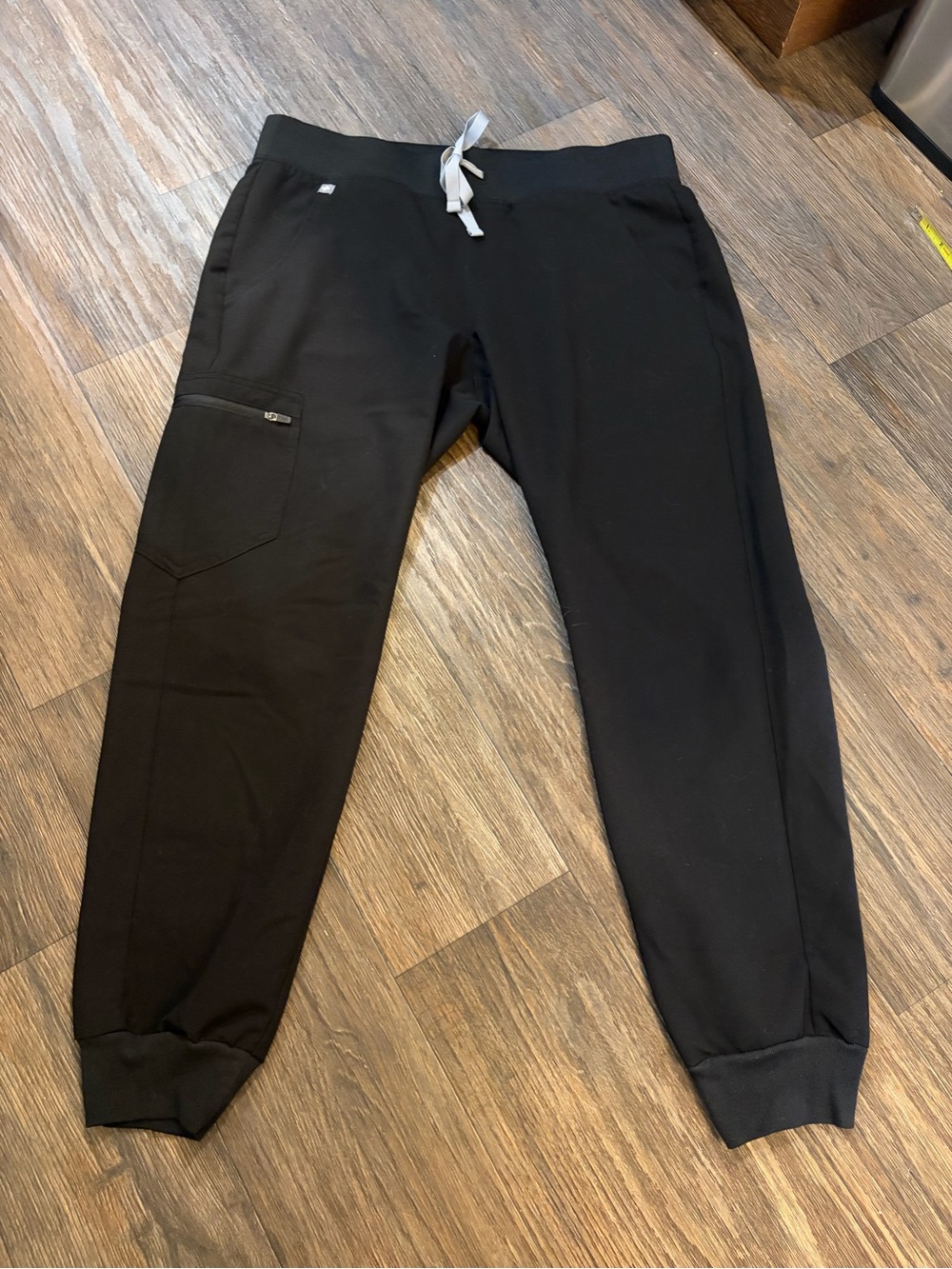 FIGS Women’s Technical Collection Zamora Black Jogger Scrub Pants Size MP